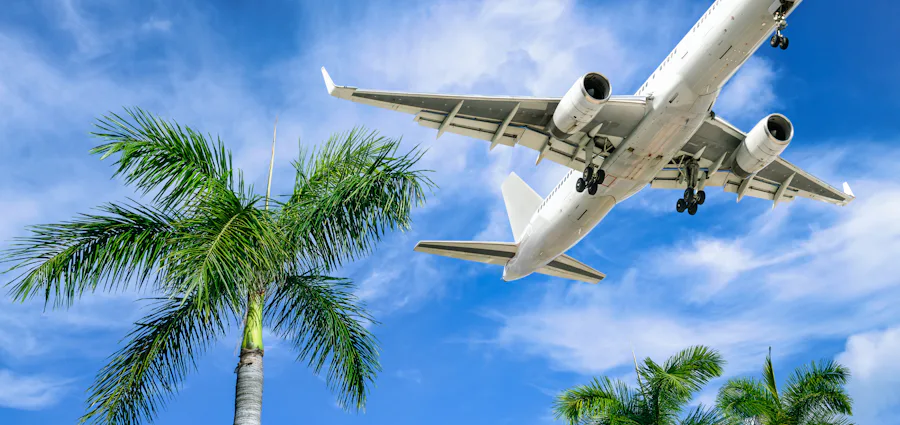 Lähtöjä läheltä ja kaukaa