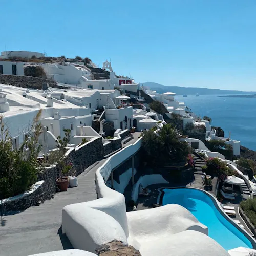 Santorinin kaksi kaupunkia