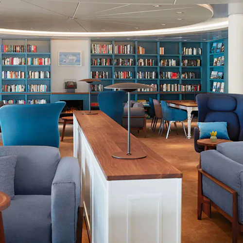 Nauti näkymistä Belvedere Loungessa